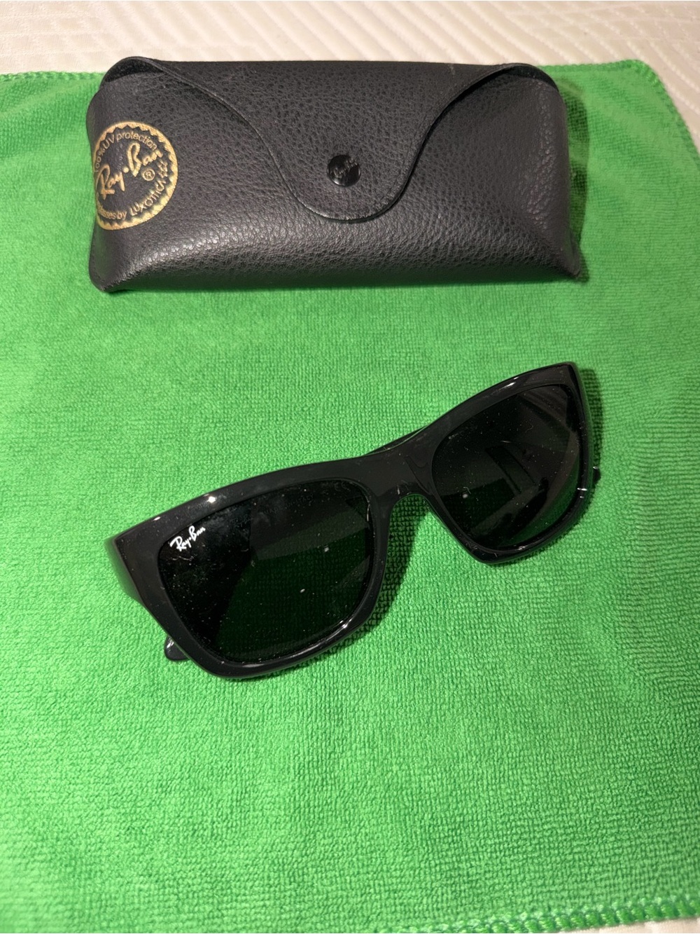 Ray-Ban Glossy Black Sunglasses